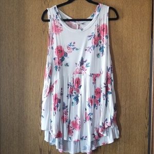 Flowy tank